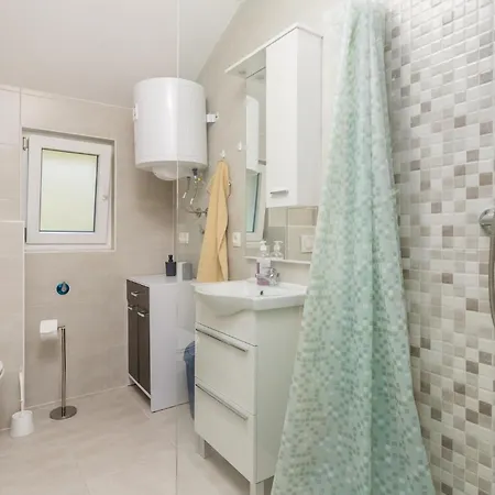 Lejlighed Stunning In With House Sea View